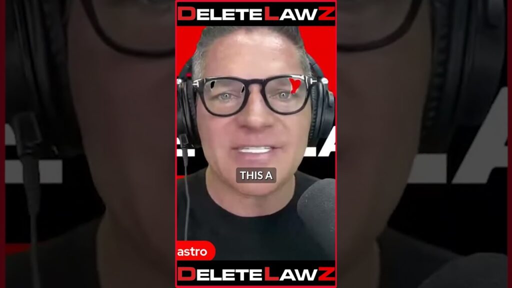 WOMAN RANDOMLY GETS ARRESTED BY COPS!