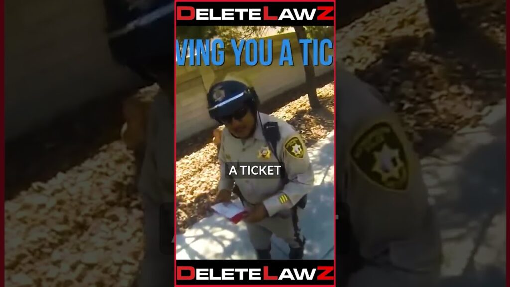 COP PULLS MOTORCYCLIST FOR FLIPPING HIM OFF!