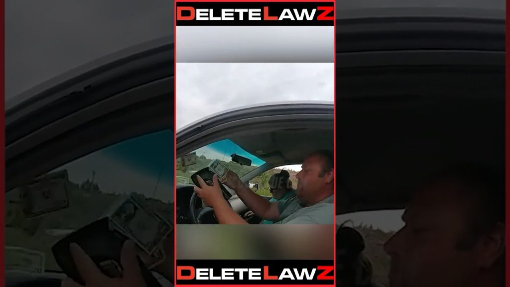 MAN ABSOLUTELY LOSES IT AFTER BEING PULLED OVER!