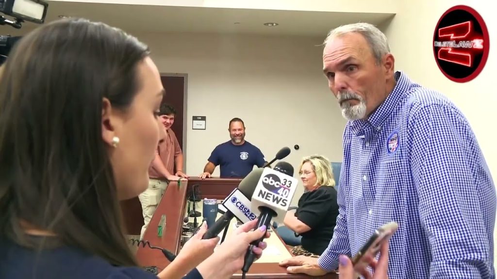 CITY COMMISSIONER LET’S COP GET AWAY WITH TRYING RELIEVED AT WORK!