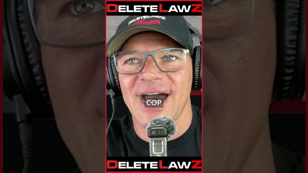 CITIZENS JUMP POLICE AFTER COP @SSAULTS MAN!